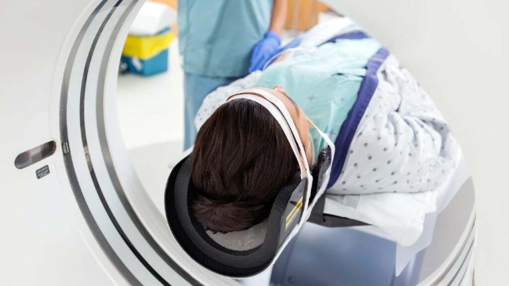 Gamma Knife del Pacífico, su equipo médico y casos de éxito